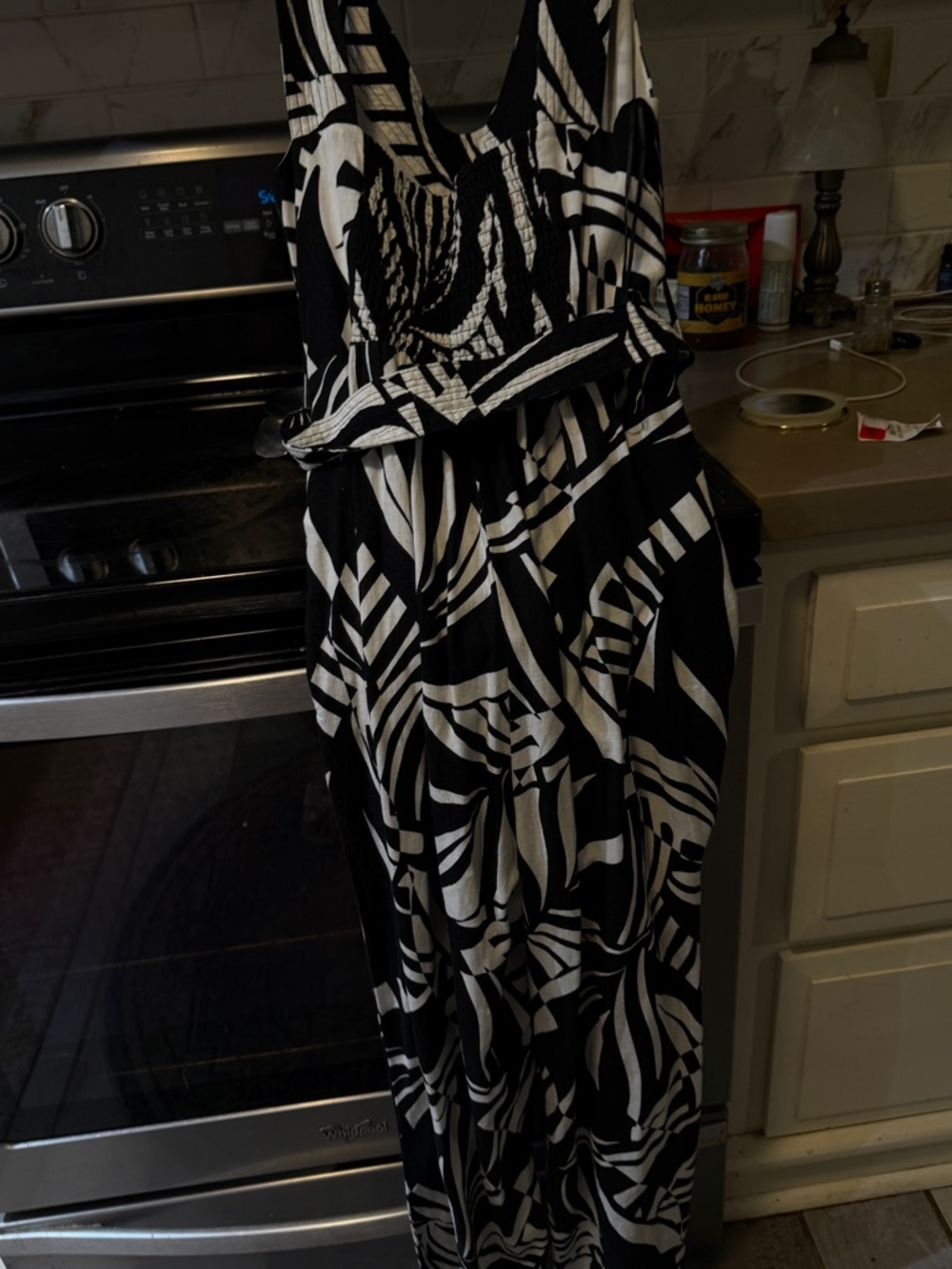 Tahari Black and White Tropical Print Maxi jump suit with Belt - Picture 2 of 9